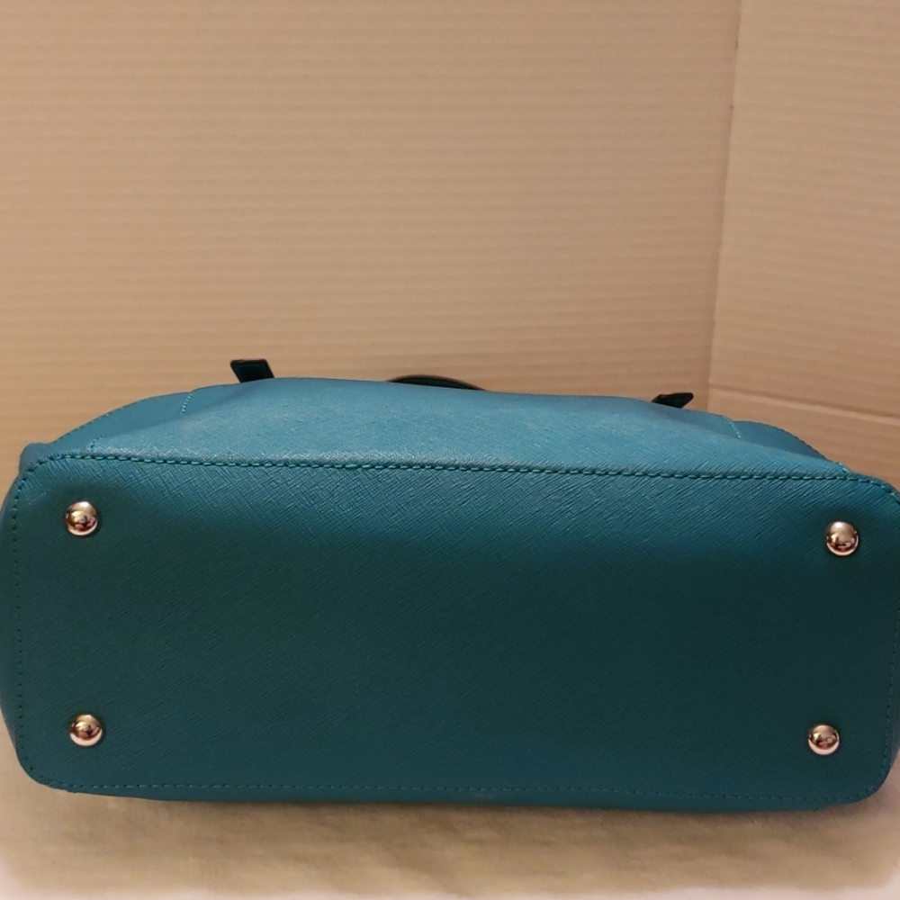 Michael Kors | Jet Set Saffiano Leather Shoulder - Picture 3 of 8